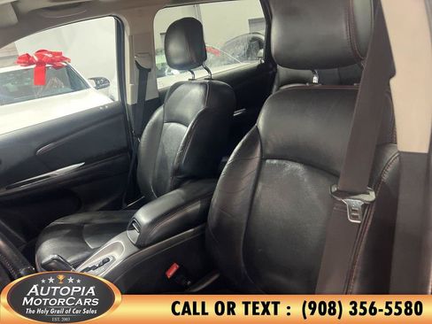 Used 2014 Dodge Journey R/T w/ Flexible Seating Group AWD/4WD image 9