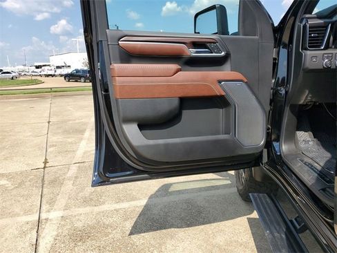 Certified 2024 GMC Sierra 2500 Denali Ultimate w/ Max Trailering Package image 23