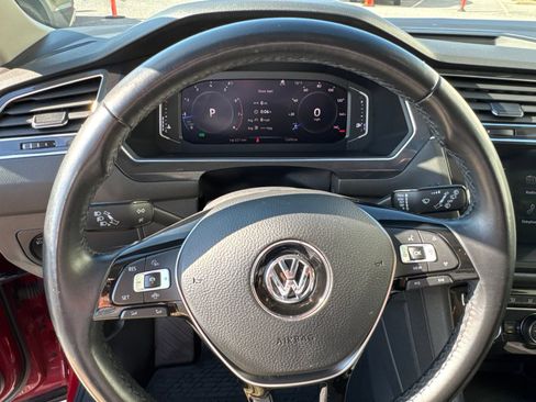Used 2019 Volkswagen Tiguan SEL Premium AWD/4WD image 30