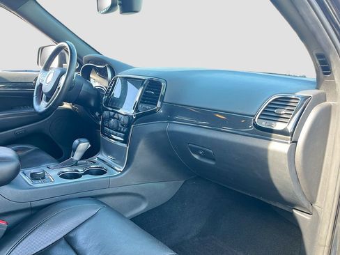 Used 2019 Jeep Grand Cherokee Trailhawk w/ Trailhawk Luxury Group AWD/4WD image 30
