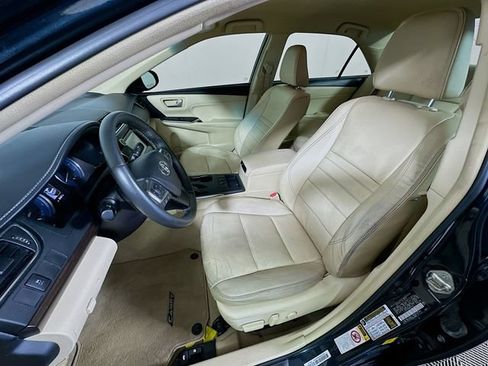 Certified 2017 Toyota Camry XLE FWD image 12