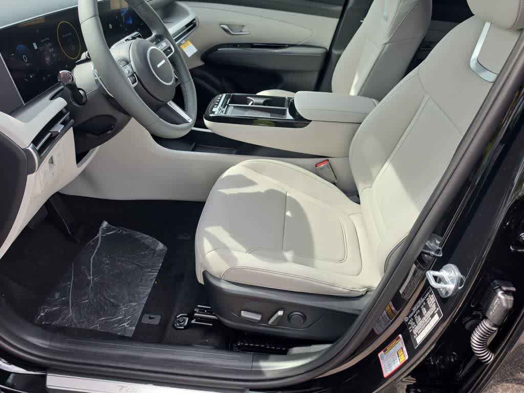 New 2026 Hyundai Tucson Limited w/ Tow & Go Package FWD image 16