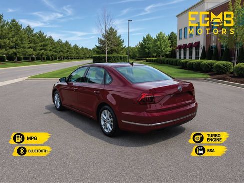 Used 2018 Volkswagen Passat 2.0T S w/ Driver Assistance Package FWD image 4