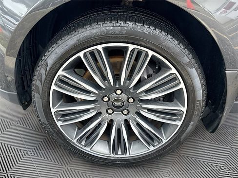 Used 2022 Land Rover Range Rover P525 Westminster Edition image 35