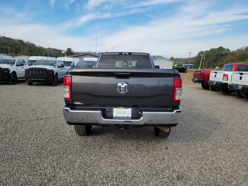 Used 2023 RAM 2500 Tradesman w/ Chrome Appearance Group image 4
