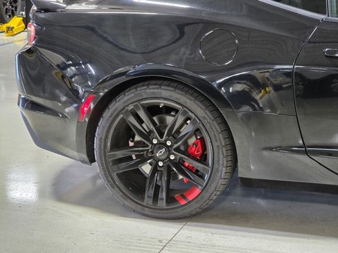 Used 2022 Chevrolet Camaro SS w/ Redline Edition image 9
