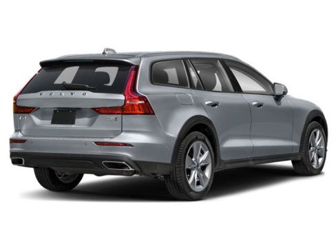 Used 2021 Volvo V60 T5 Cross Country w/ Climate Package AWD/4WD image 2