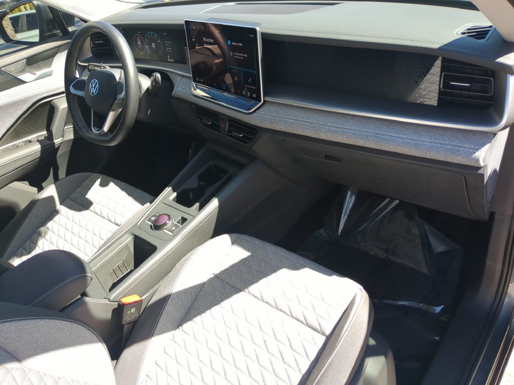 Certified 2026 Volkswagen Tiguan S FWD image 10
