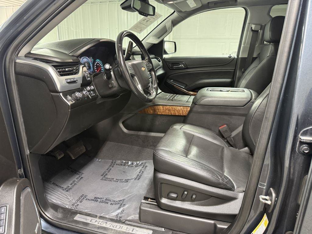Used 2020 Chevrolet Suburban Premier AWD/4WD image 11