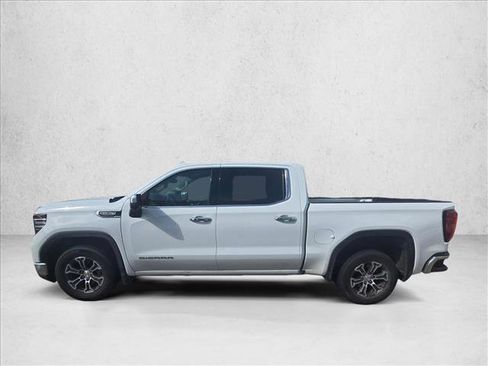 Used 2025 GMC Sierra 1500 SLT RWD image 10