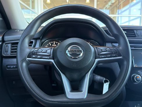Used 2018 Nissan Rogue S FWD image 24