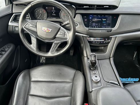 Used 2020 Cadillac XT5 Premium Luxury image 18
