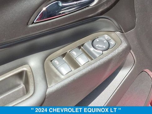 Used 2024 Chevrolet Equinox LT AWD/4WD image 11