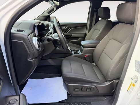 Used 2024 Chevrolet Colorado LT w/ LT Convenience Package II image 12