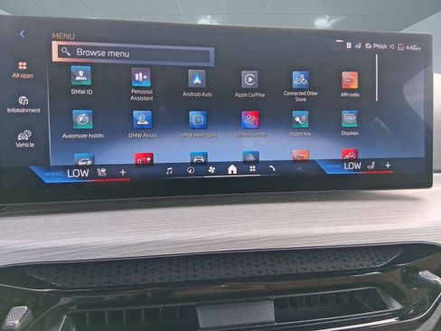 Used 2025 BMW 230i Coupe w/ Premium Package image 23