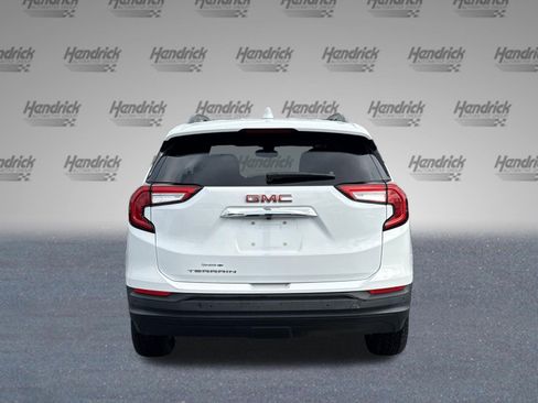 Used 2023 GMC Terrain SLE w/ Driver Convenience Package FWD image 9