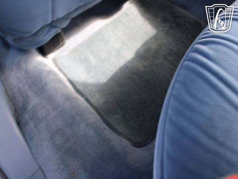 Used 1994 Buick Roadmaster Sedan image 17