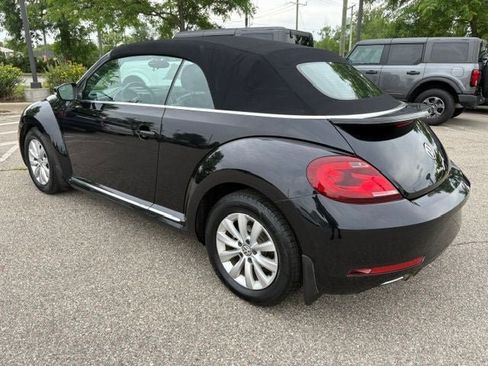 Used 2019 Volkswagen Beetle 2.0T S FWD image 12