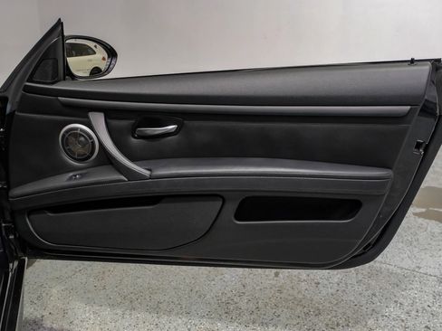 Used 2013 BMW M3 Coupe w/ Premium Pkg image 38