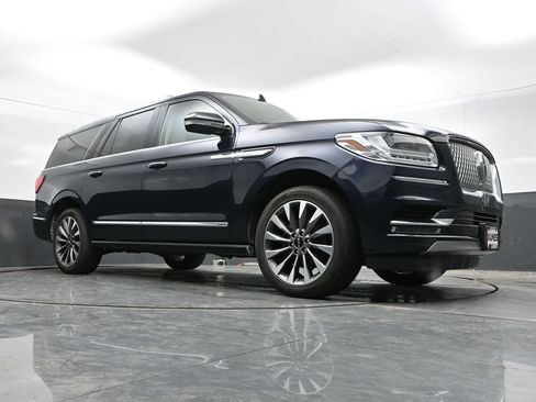 Used 2021 Lincoln Navigator L Reserve w/ Luxury Package AWD/4WD image 35