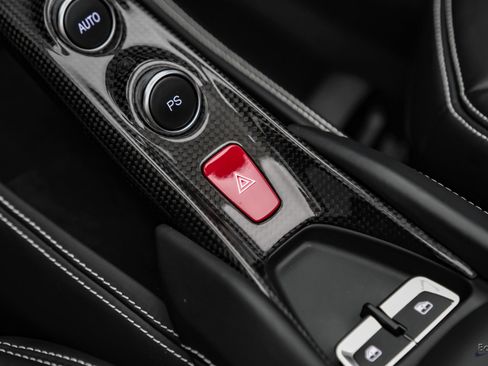 Used 2022 Ferrari F8 Tributo RWD image 72