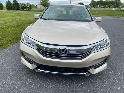 Used 2017 Honda Accord EX-L image 4