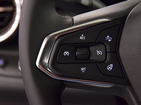 New 2025 Chevrolet Trax ACTIV image 18