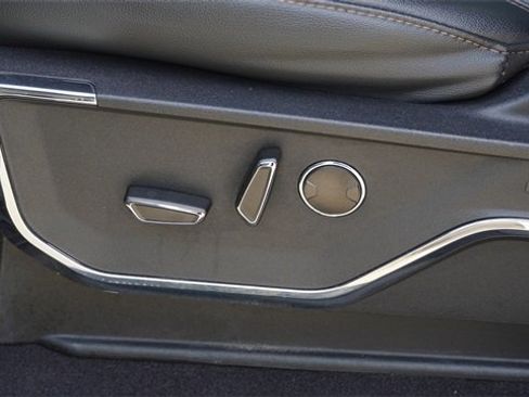 Used 2023 Ford F150 Lightning Lariat image 18