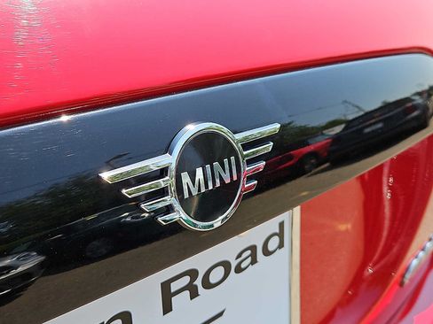 Used 2024 MINI Cooper S w/ Signature Upholstery Package FWD image 28
