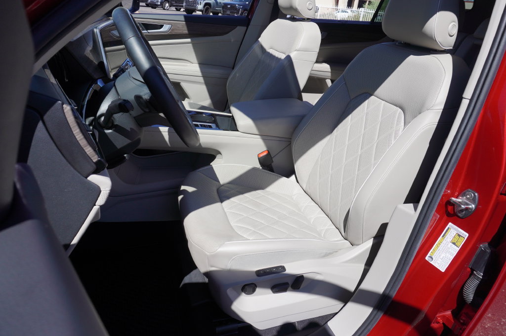 Used 2024 Volkswagen Atlas SEL Premium R-Line AWD/4WD image 17