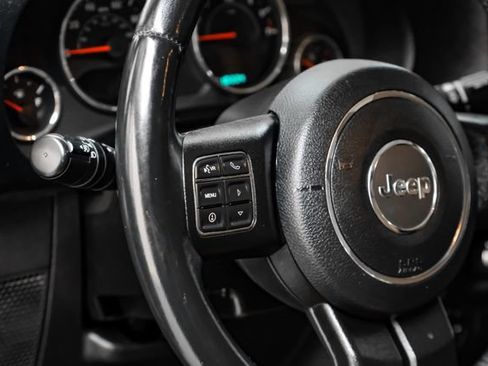Used 2012 Jeep Wrangler Sport AWD/4WD image 13