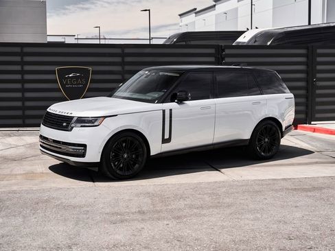 Used 2025 Land Rover Range Rover Long Wheelbase SE AWD/4WD image 5