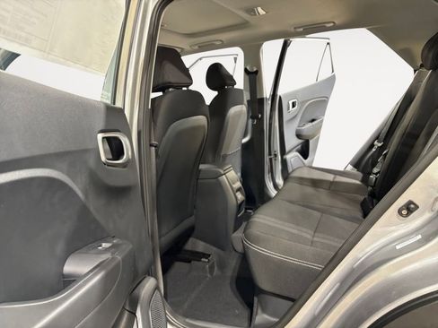 New 2025 Hyundai Venue SEL image 14