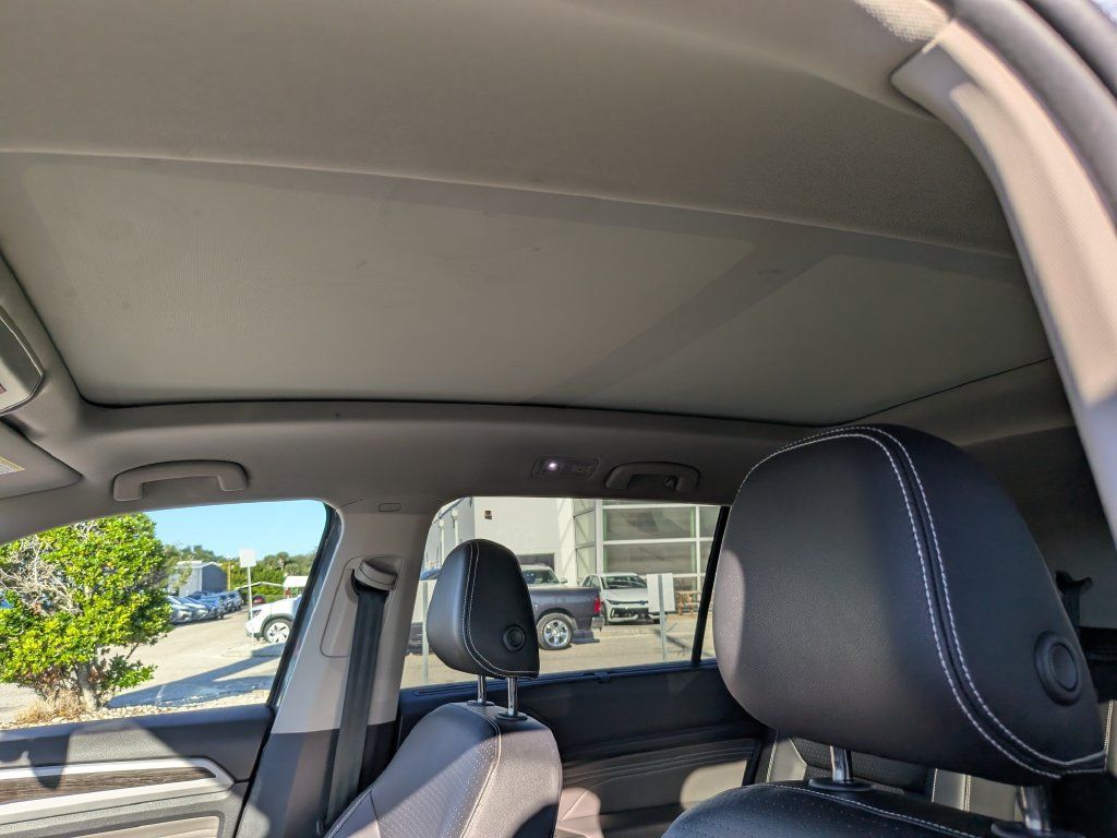 Certified 2023 Volkswagen Atlas SE w/ Panoramic Sunroof Package FWD image 19