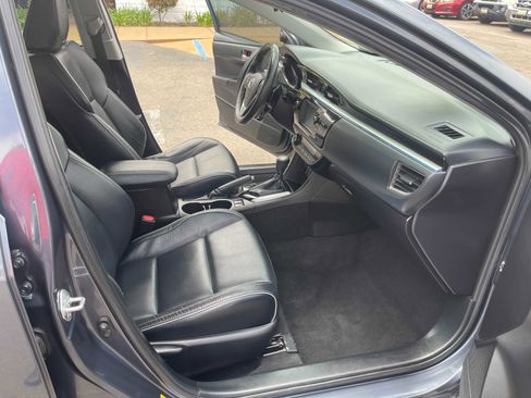 Used 2016 Toyota Corolla S Premium image 15