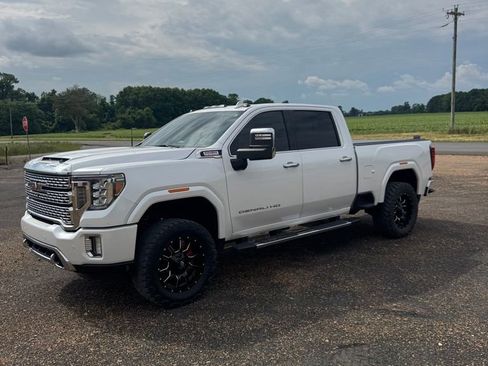 Used 2020 GMC Sierra 2500 Denali w/ Denali Ultimate Package AWD/4WD image 3