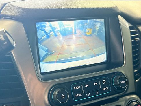 Used 2019 Chevrolet Suburban Premier AWD/4WD image 14