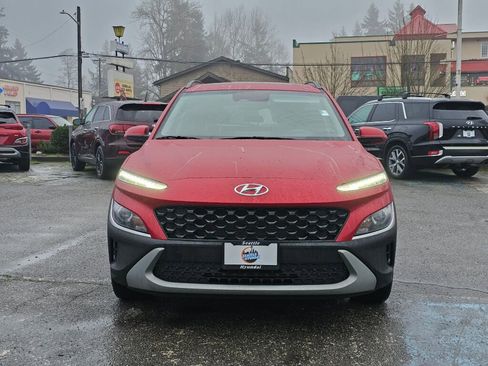 Used 2022 Hyundai Kona SEL w/ Convenience Package image 2