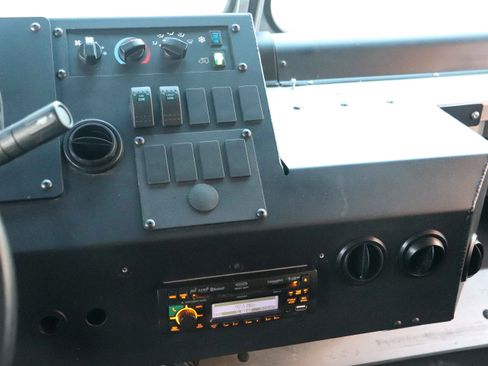 Used 2016 Ford E-350 and Econoline 350 Super Duty w/ A/C Prep Package image 19