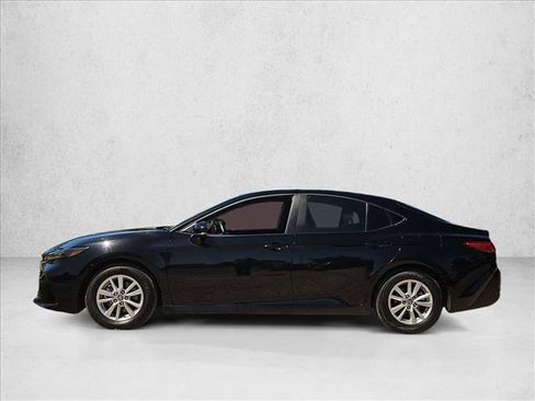 Used 2025 Toyota Camry LE FWD image 9