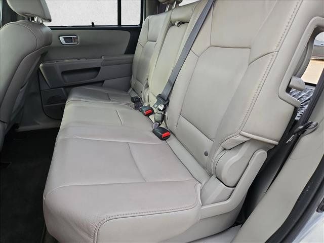 Used 2013 Honda Pilot Touring image 21