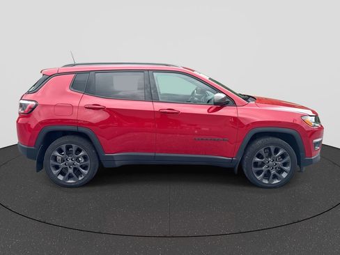 Used 2021 Jeep Compass Latitude AWD/4WD image 9