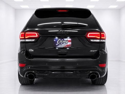 Used 2015 Jeep Grand Cherokee SRT w/ Luxury Group II AWD/4WD image 11