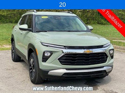 New 2026 Chevrolet TrailBlazer LT AWD/4WD image 1