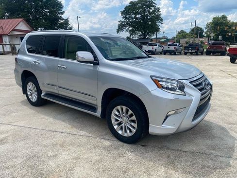 Used 2019 Lexus GX 460 Premium AWD/4WD image 4