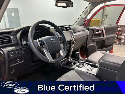 Used 2022 Toyota 4Runner SR5 Premium image 9