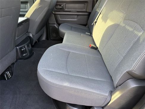 Used 2022 RAM 2500 Tradesman w/ Chrome Appearance Group AWD/4WD image 18