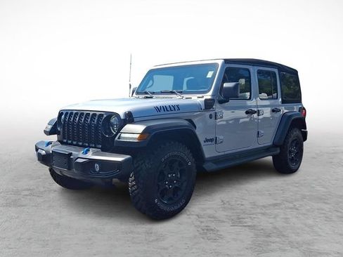 Used 2023 Jeep Wrangler Unlimited w/ Cold Weather Group AWD/4WD image 3