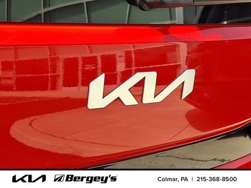 Certified 2023 Kia Soul LX w/ LX Technology Package FWD image 31