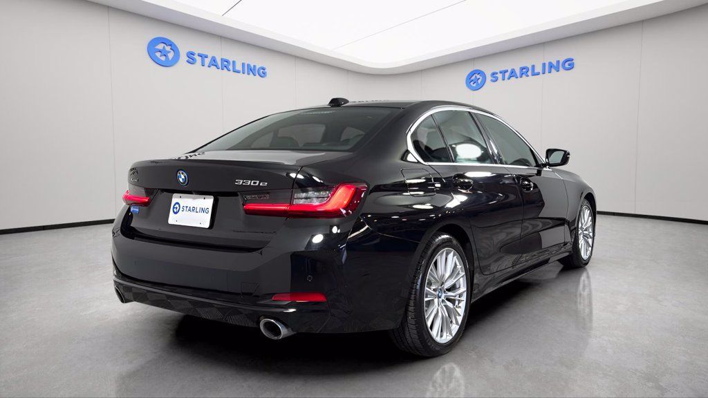 Used 2024 BMW 330e xDrive AWD/4WD image 18